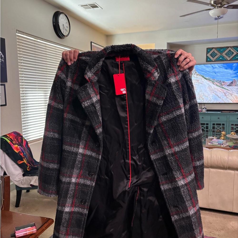 HUGO REGULAR-FIT COAT IN CHECKED TEDDY FABRIC - BRAND NEW (WITH TAG)